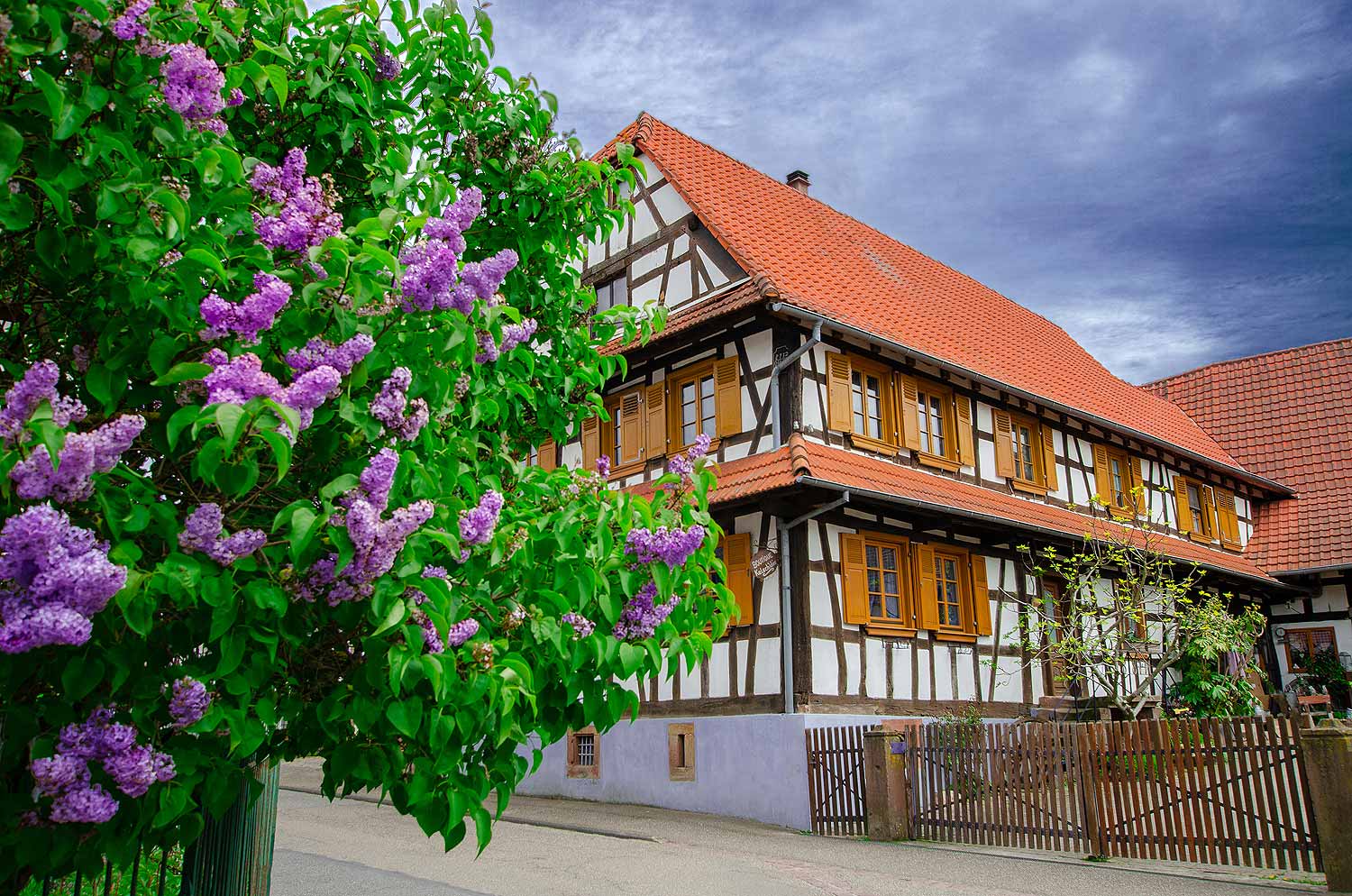 Le village prÃ©fÃ©rÃ© des franÃ§ais | Aurélien Zint